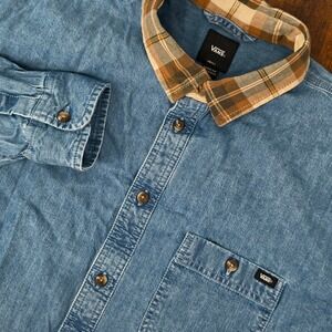 Vans Button‎ Up Shirt Mens Small Denim Blue Plaid Collar Casual Loose Fit Skate